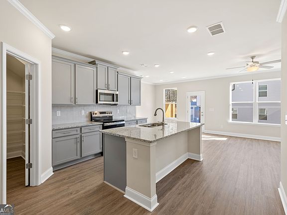 4th image of 5661 Overview Dr