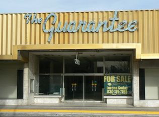 704 S Main St, Del Rio, TX 78840