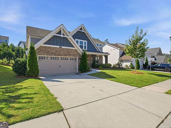 2nd image of 147 Michigan Cir