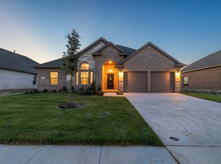 10307 Elmcreek Ln, Midlothian, TX 76065