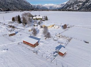 899 Erickson Rd, Squamish Lillooet, BC V0N2L2