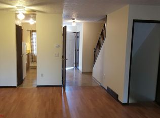 1869 Sharbot Dr, Columbus, OH 43229