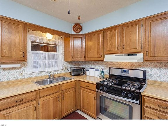 2nd image of 1656 Hagey Dr