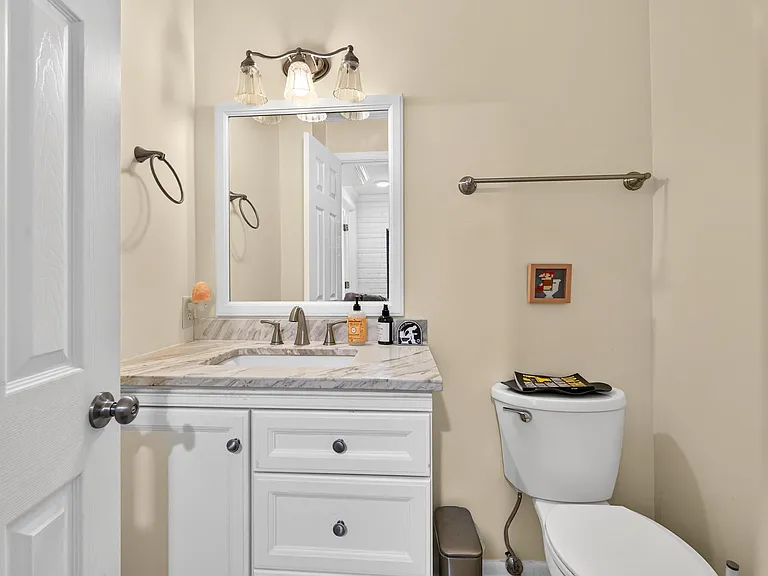 227 Harvest Dr — Photo 18