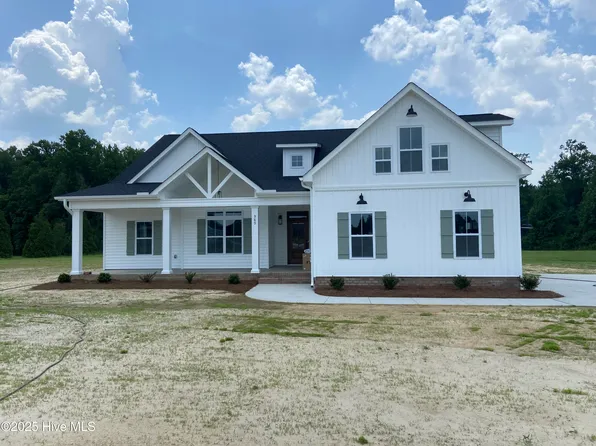 989 Buckley Drive, Grimesland, NC 27837