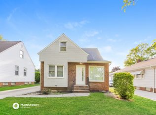 5604 E 141st St, Maple Heights, OH 44137