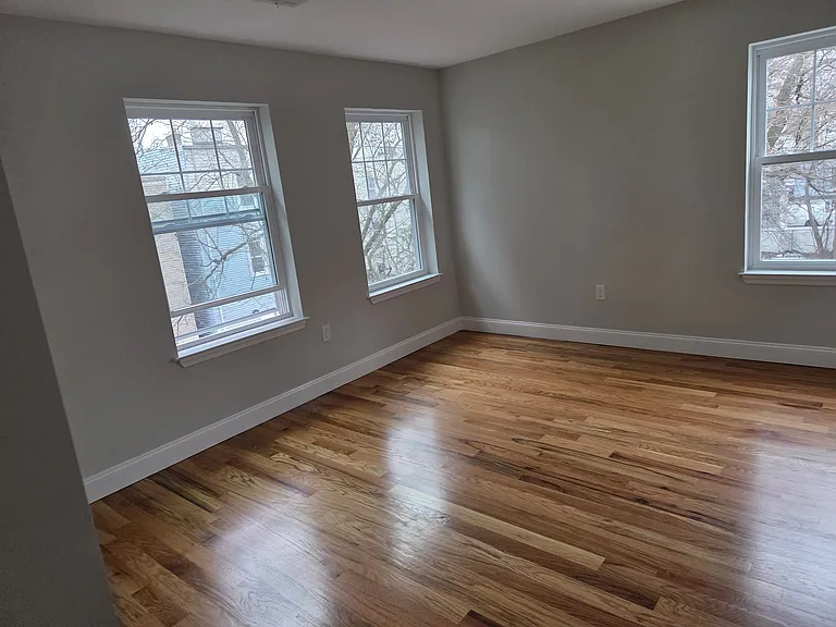 214 S 10th St #2 — Photo 12