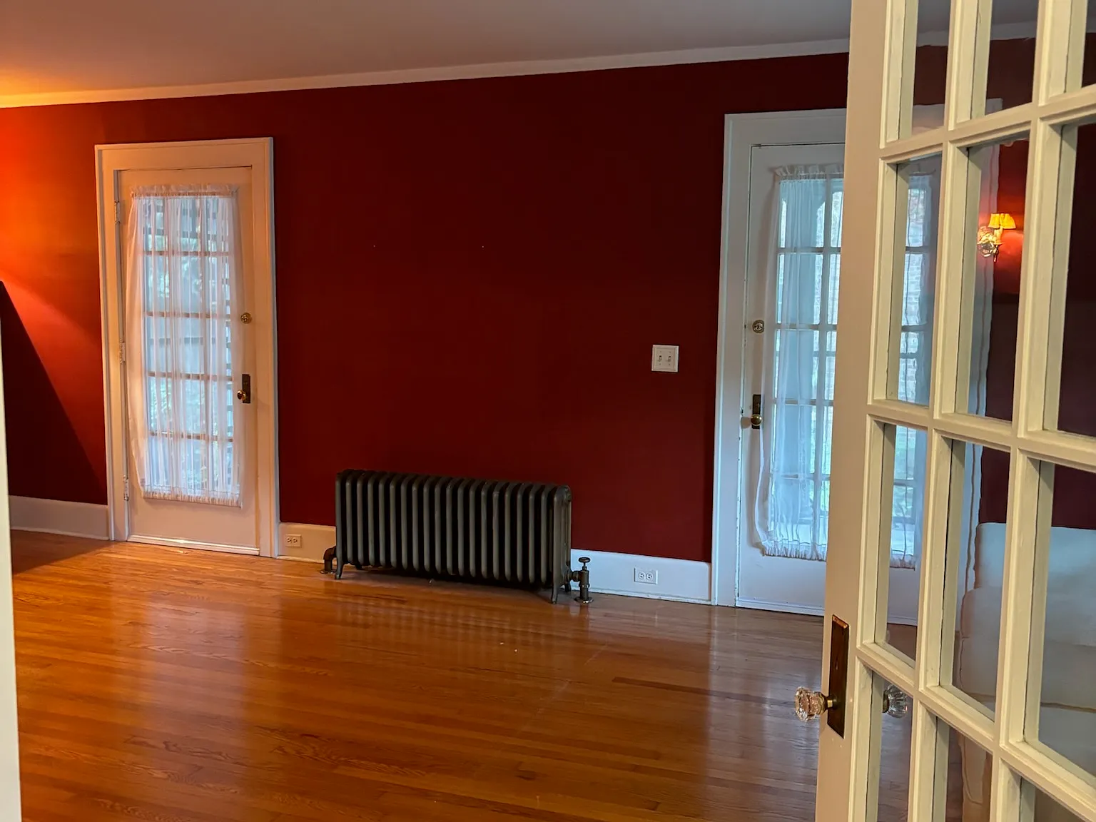 4 bed, 1.5 bath, 1968 sqft, $2,200 — Photo 4