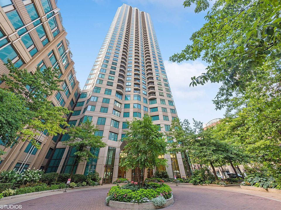 1st image of 400 N Lasalle St #3907