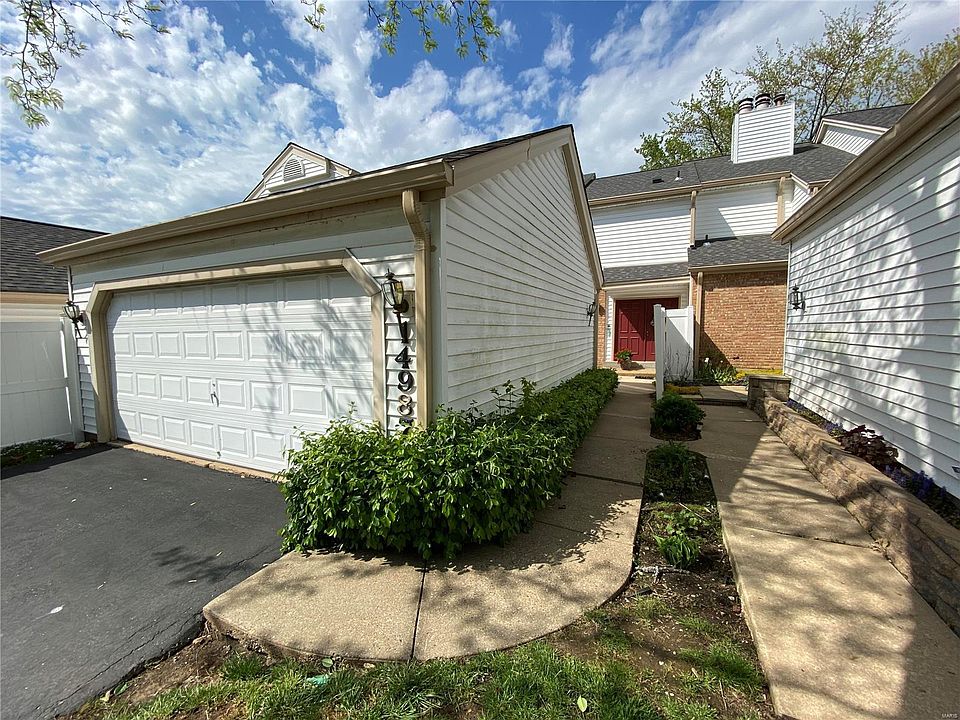 1st image of 14987 Broadmont Dr