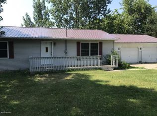 4302 E McBrides Rd, Edmore, MI 48829