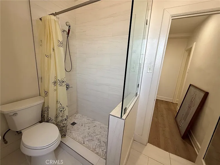 315 W 3rd St #711 — Photo 12