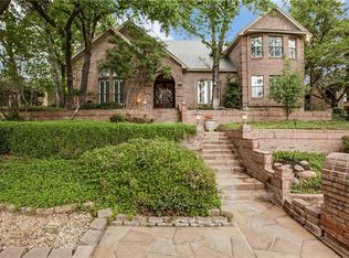 2303 Castle Rock Rd, Arlington, TX 76006