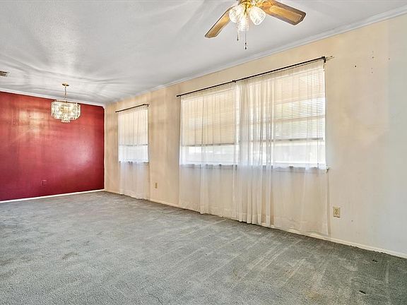 4th image of 816 Avenue A