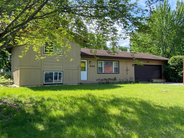 204 8th St N, Sartell, MN 56377