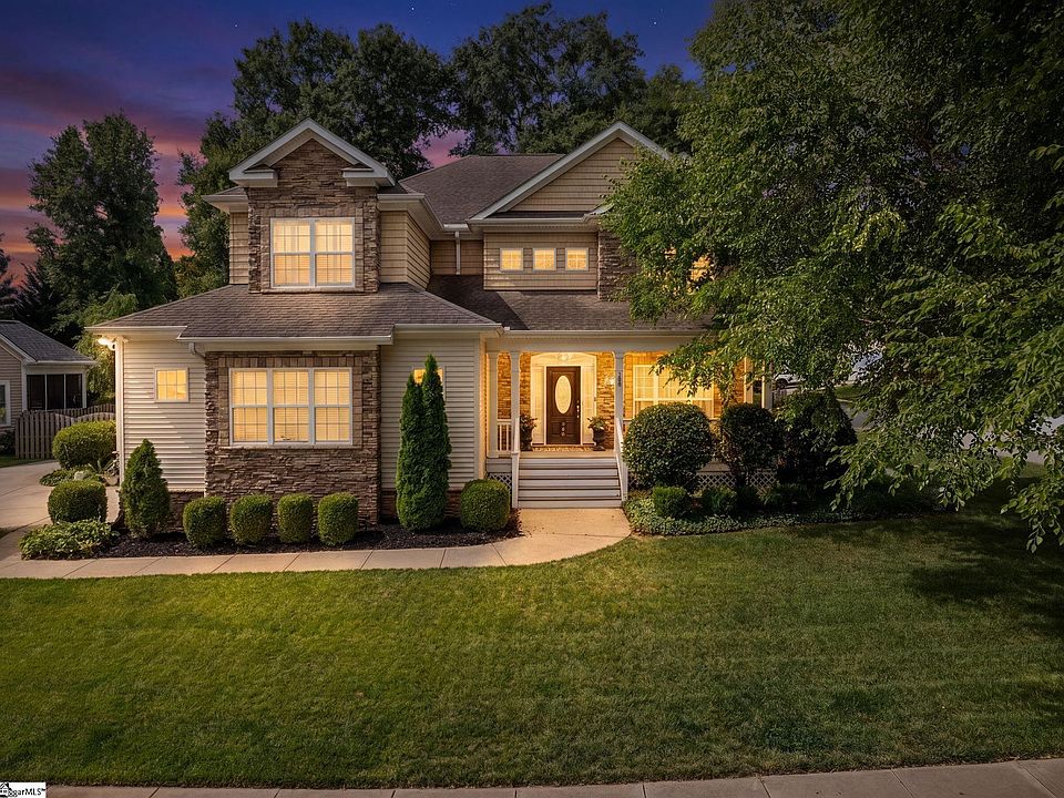 1st image of 300 Kilgore Farms Cir