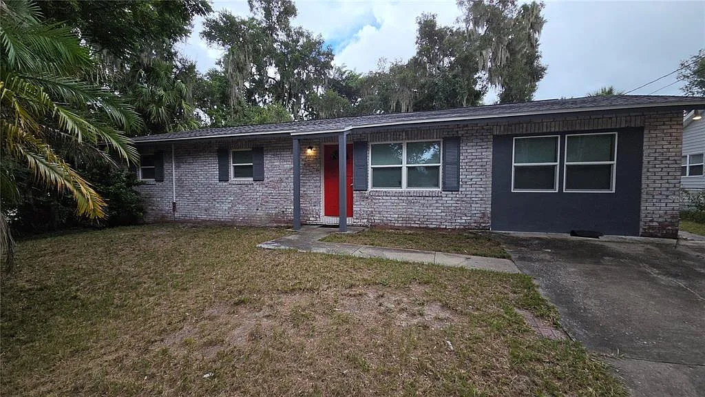 3 bed, 2.0 bath, 1864 sqft, $2,150 — Photo 1