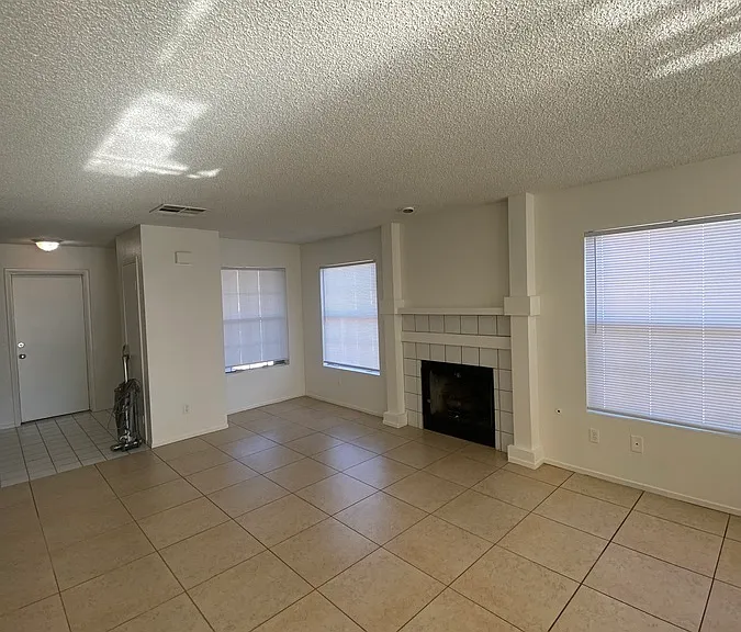 5413 Harmony St — Photo 6