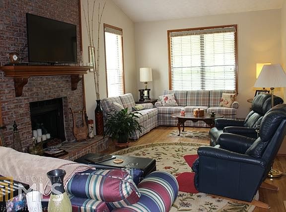 4th image of 8162 Bamby Ln