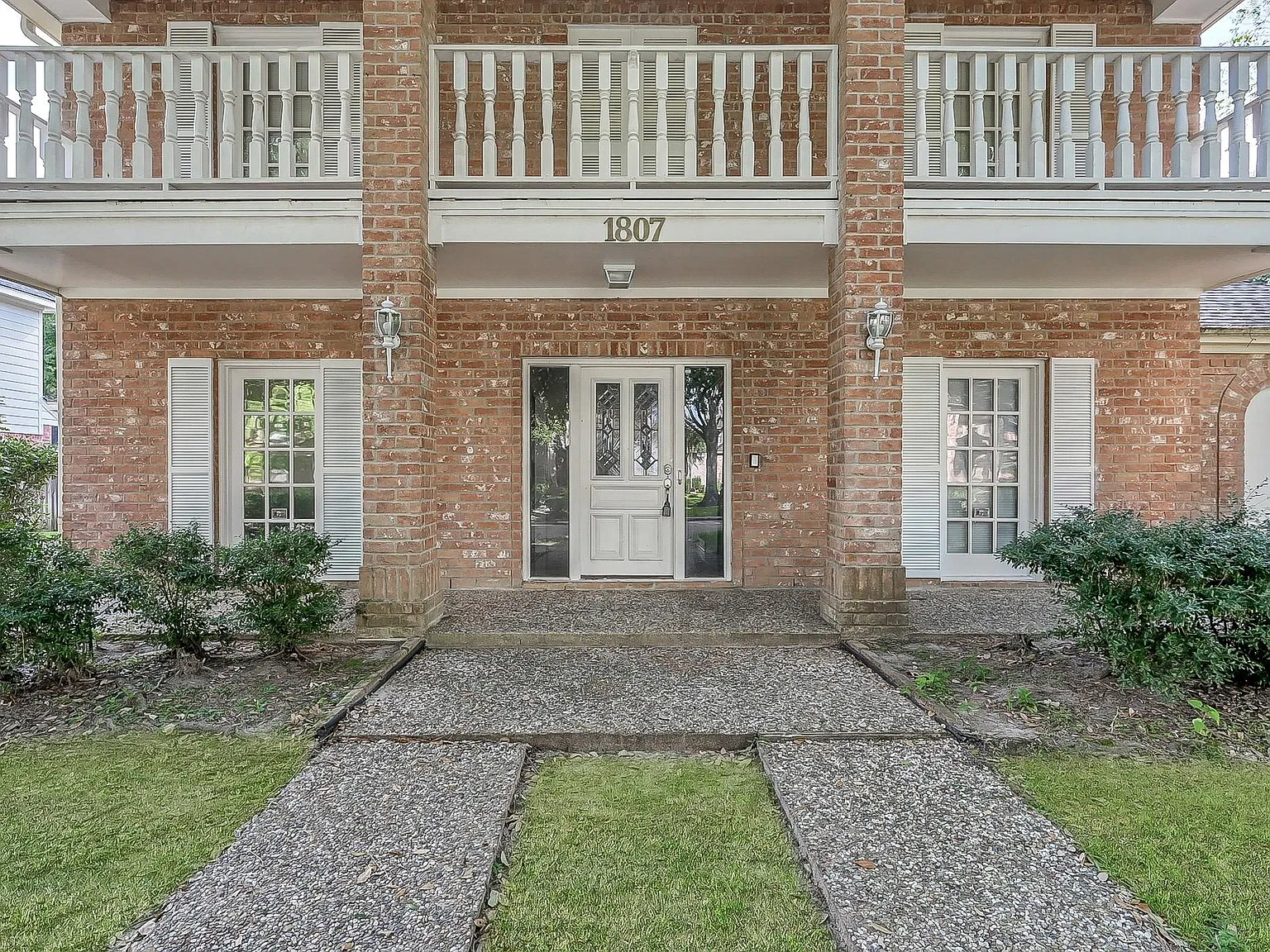 4 bed, 3.5 bath, 3301 sqft, $2,900 — Photo 3