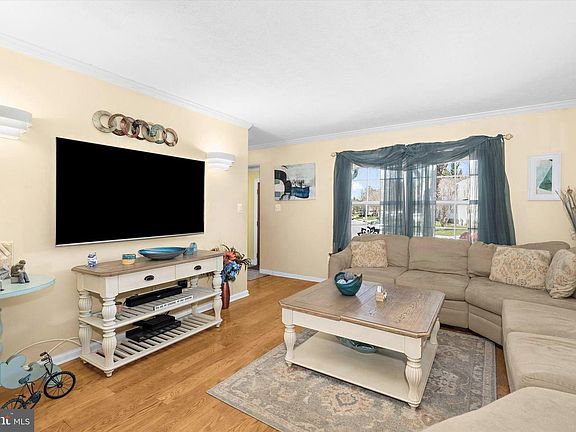 5th image of 9311 Sea Horse Ct