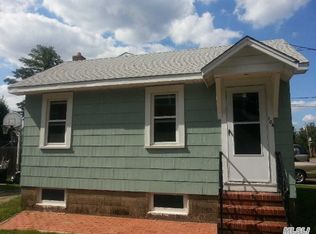 104 Cross Rd, North Bellmore, NY 11710