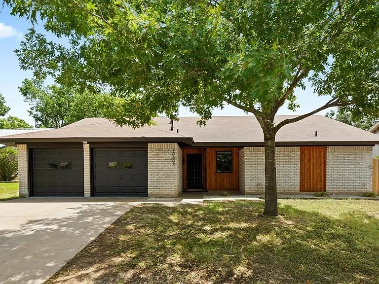 10803 Burnwood Dr — Photo 18