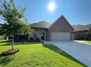 6224 Soaring Dr, Gonzales, LA 70737