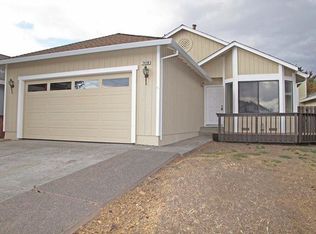 7419 Maureen Ln, Rohnert Park, CA 94928