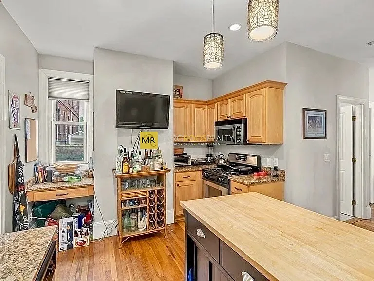 271 K St #1 — Photo 2