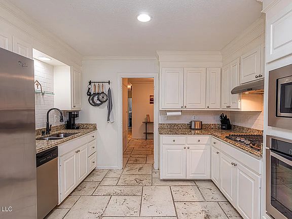 5th image of 4151 Navajo Rd