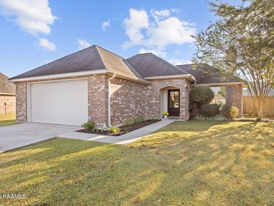 312 Quiet Meadows Cir, Youngsville, LA, 70592