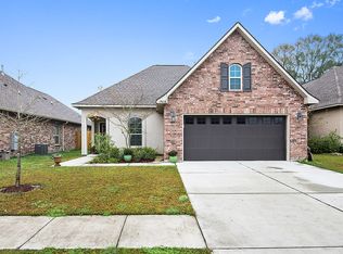 17022 Warrior Dr, Prairieville, LA 70769