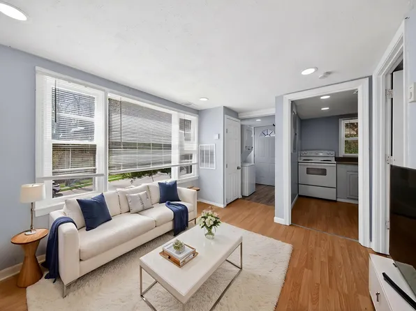 800 Forest Ave, Valley Park, MO 63088