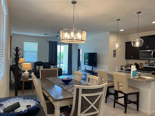 230 S San Fernando Ln — Photo 3
