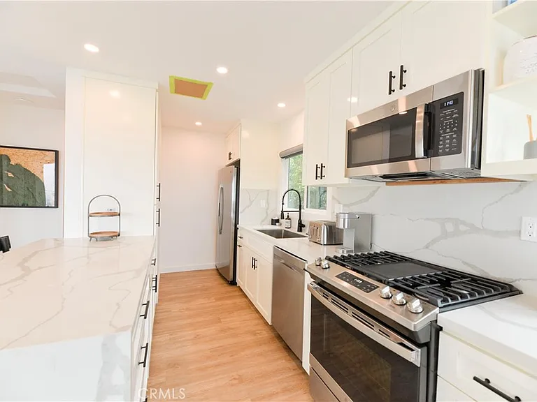 428 Monterey Ln #C — Photo 7