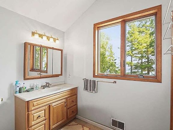5th image of 4442 N Lake Shore Dr #1