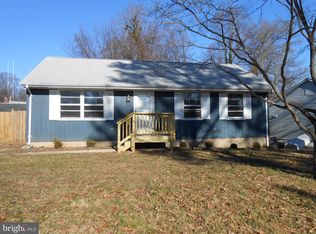 5740 Oakcrest Dr, Saint Leonard, MD 20685