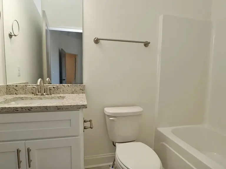 408 S Gregg St #A — Photo 17