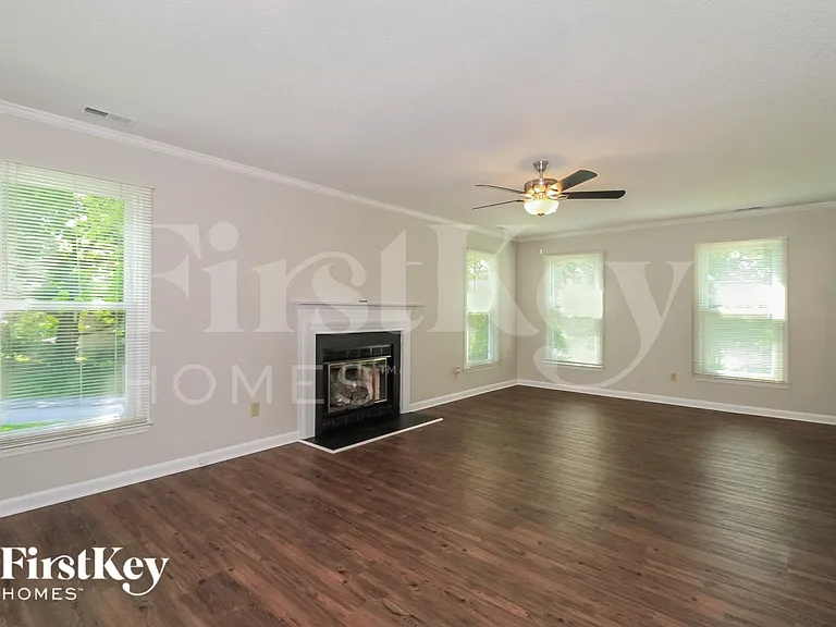 7089 Avenbury Cir — Photo 3