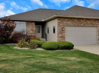 1516 Waterford Parkway St, Saint Johns, MI 48879