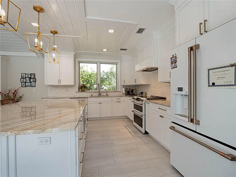195 Spinnaker Dr — Photo 8