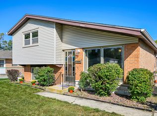 15115 Springfield Ave, Midlothian, IL 60445