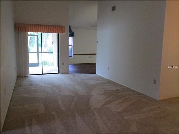3rd image of 8425 Country Park Way