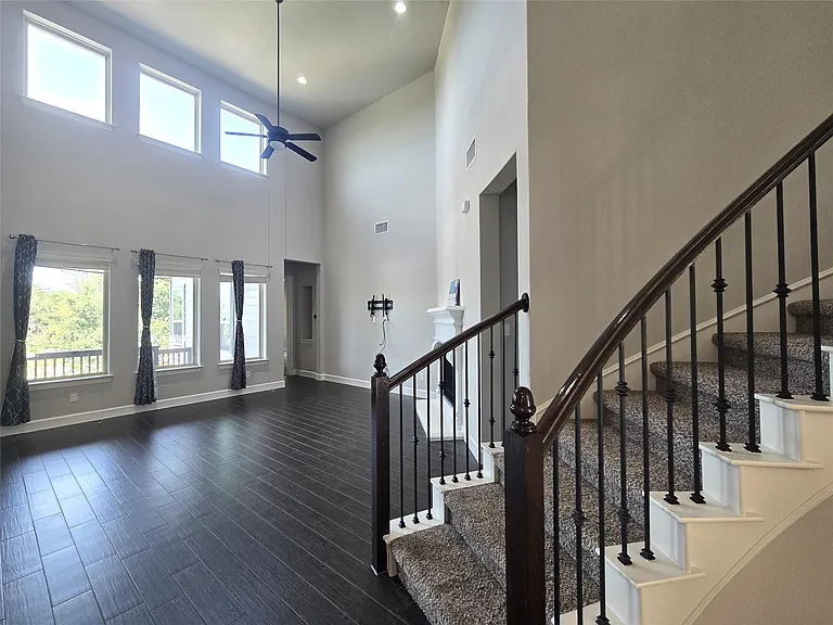 340 Cross Timbers Dr — Photo 8