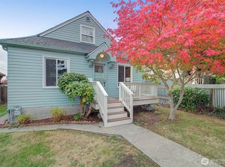 4021 40th Ave SW, Seattle, WA 98116