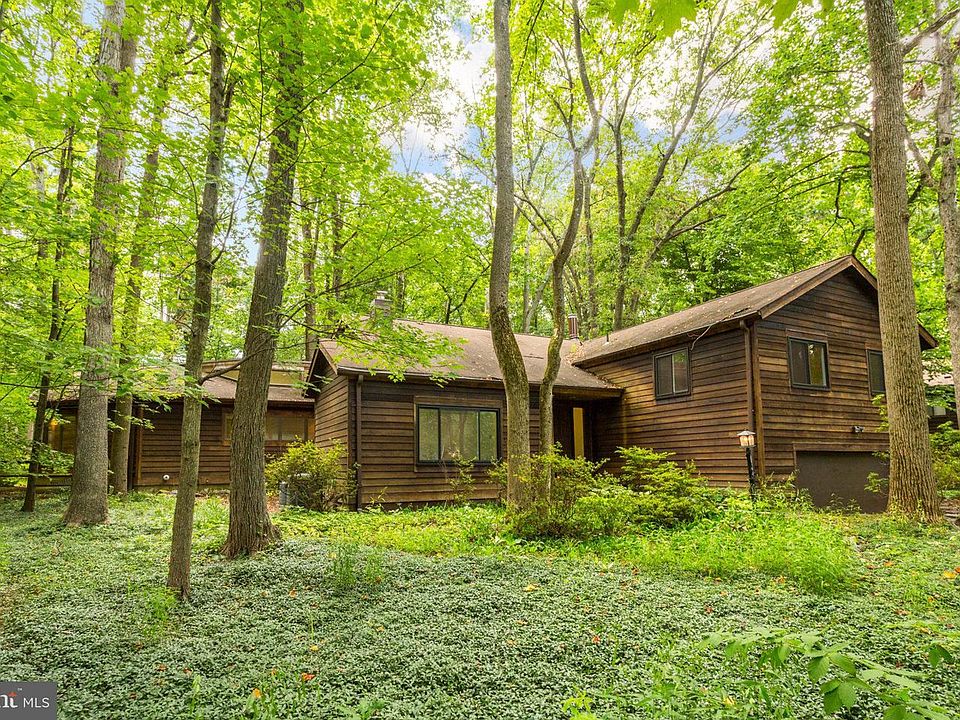 1st image of 10373 Currycomb Ct