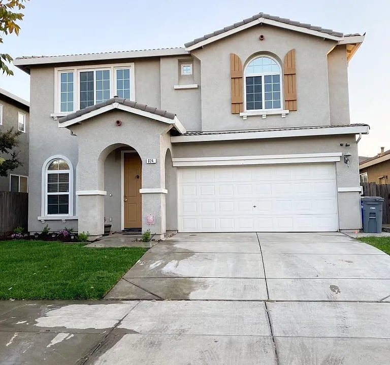 624 Chandon Dr