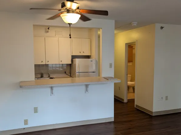 130 Bowdoin St APT 1203, Boston, MA 02108