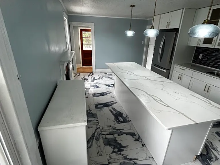 1638 Sanderson Ave — Photo 47